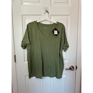 Ava and Viv basic green short sleeve